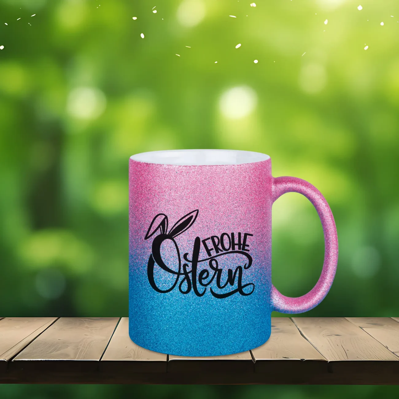 Glitzertasse Ostern in pink blau mit dem Text - Frohe Ostern bei dem das O Hasenohren hat
