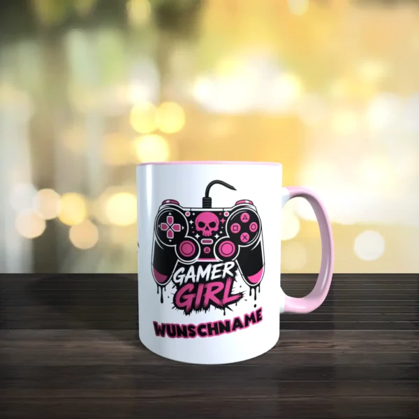 Gamer Girl Tasse in altrosa mit Wunschname und einem Joypad Motiv