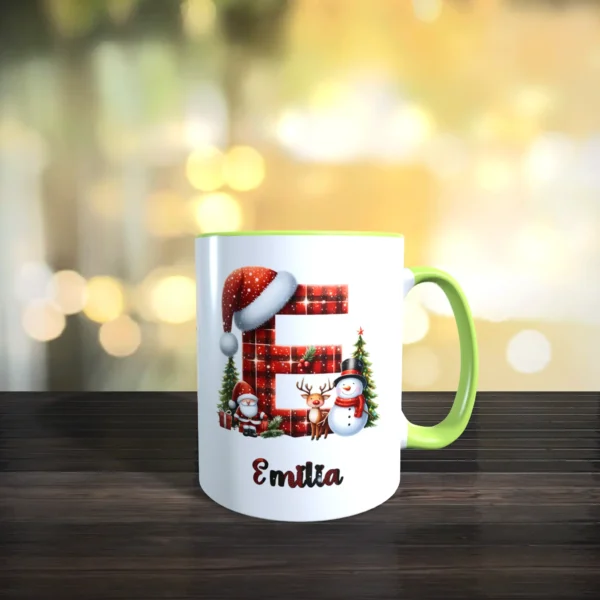 personalisierte weihnachtstasse mit name und initial e