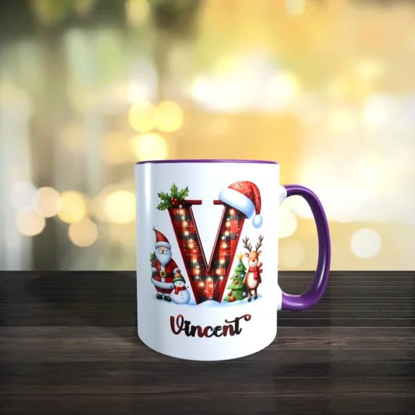 personalisierte weihnachtstasse mit name und initial v