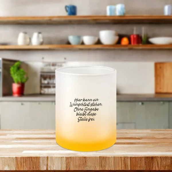 Alternative view of Ich bin in Rente ich muss gar nix - Satinierte Glastasse